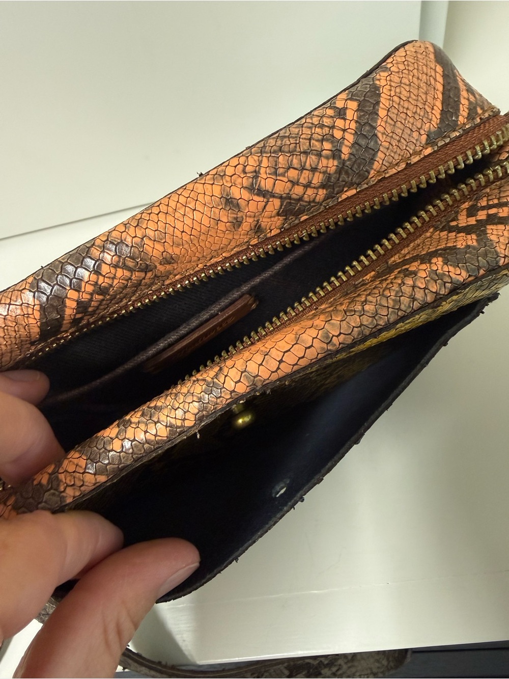 Madewell Yellow & Navy Snakeskin-Print Crossbody - Picture 9 of 16
